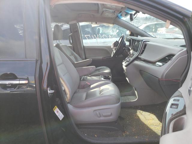 Photo 4 VIN: 5TDYZ3DC9HS863113 - TOYOTA SIENNA XLE 