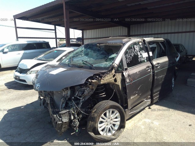 Photo 5 VIN: 5TDYZ3DC9HS883216 - TOYOTA SIENNA 