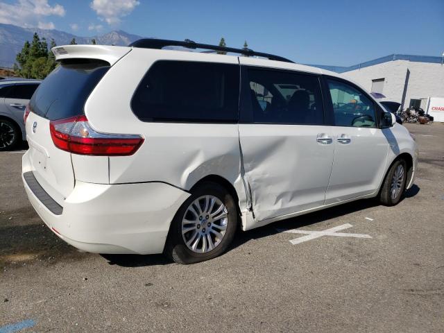 Photo 2 VIN: 5TDYZ3DC9HS893602 - TOYOTA SIENNA XLE 