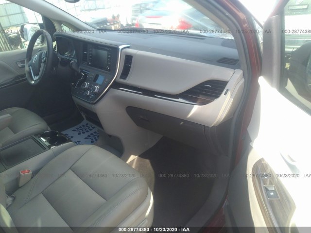 Photo 4 VIN: 5TDYZ3DC9JS915409 - TOYOTA SIENNA 