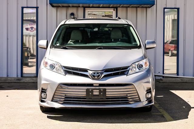 Photo 4 VIN: 5TDYZ3DC9JS943355 - TOYOTA SIENNA 