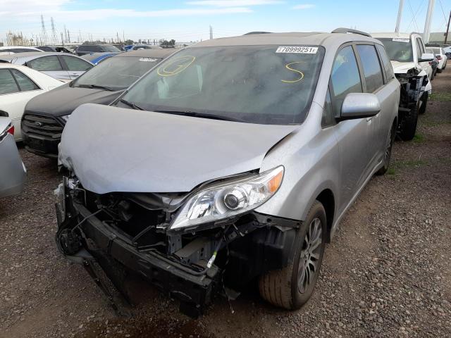 Photo 1 VIN: 5TDYZ3DC9JS945901 - TOYOTA SIENNA XLE 