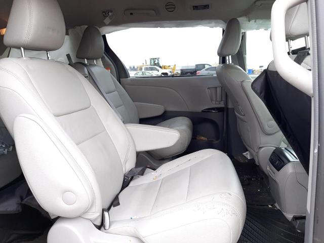 Photo 5 VIN: 5TDYZ3DC9JS945901 - TOYOTA SIENNA XLE 