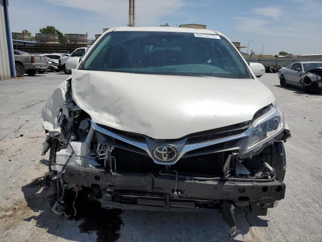 Photo 4 VIN: 5TDYZ3DC9JS963895 - TOYOTA SIENNA XLE 