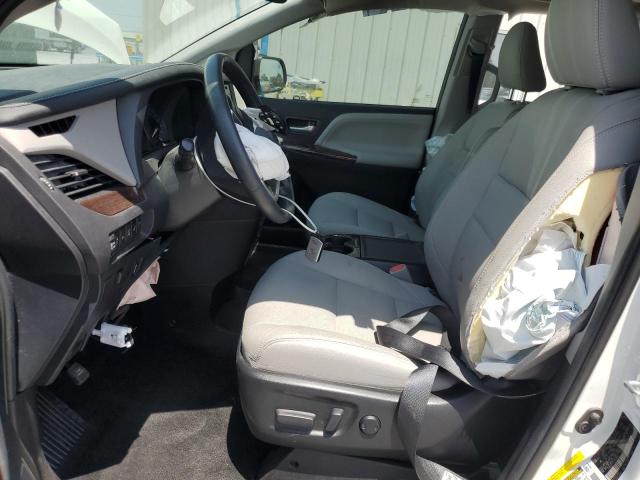 Photo 6 VIN: 5TDYZ3DC9JS963895 - TOYOTA SIENNA XLE 