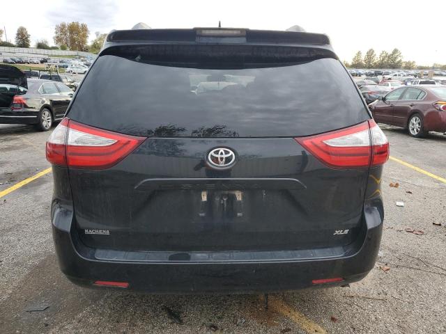 Photo 5 VIN: 5TDYZ3DC9KS004871 - TOYOTA SIENNA XLE 