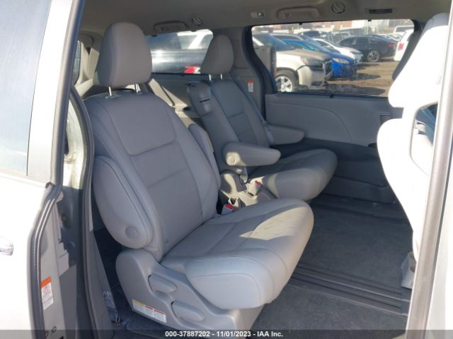 Photo 7 VIN: 5TDYZ3DC9KS008404 - TOYOTA SIENNA 