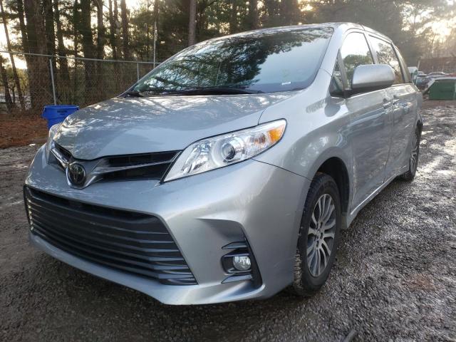 Photo 1 VIN: 5TDYZ3DC9KS017488 - TOYOTA SIENNA XLE 