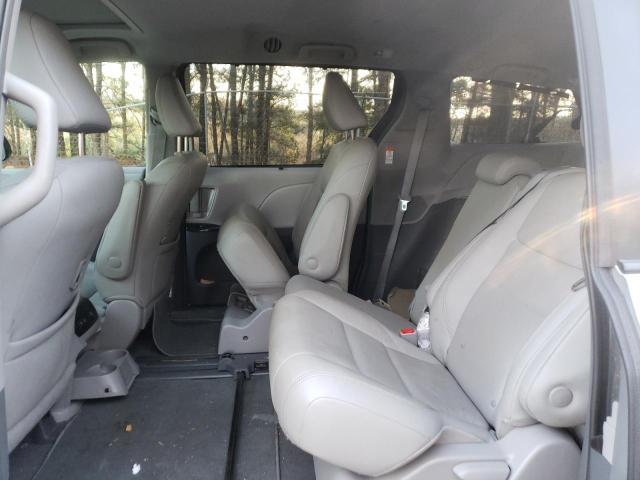 Photo 5 VIN: 5TDYZ3DC9KS017488 - TOYOTA SIENNA XLE 