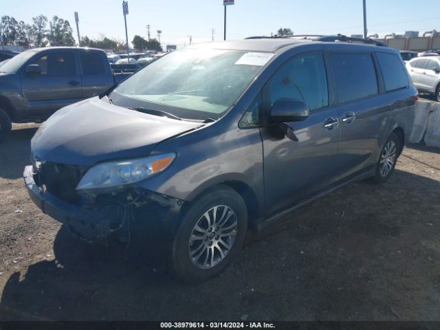 Photo 1 VIN: 5TDYZ3DC9KS976387 - TOYOTA SIENNA 