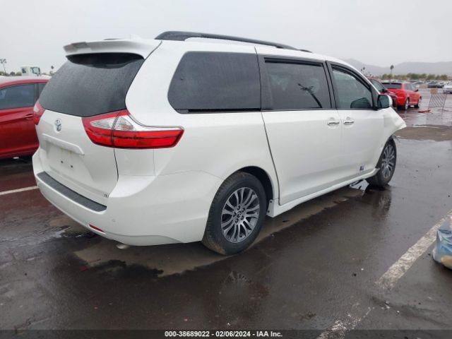 Photo 3 VIN: 5TDYZ3DC9KS976910 - TOYOTA SIENNA 