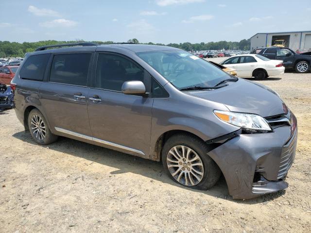 Photo 3 VIN: 5TDYZ3DC9KS977684 - TOYOTA SIENNA XLE 