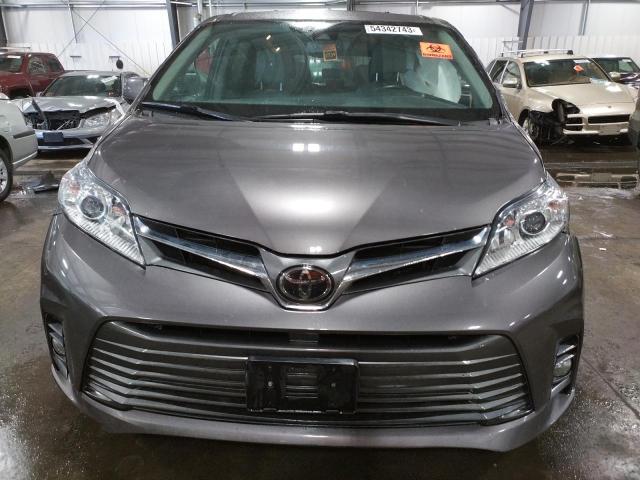 Photo 4 VIN: 5TDYZ3DC9KS979192 - TOYOTA SIENNA XLE 