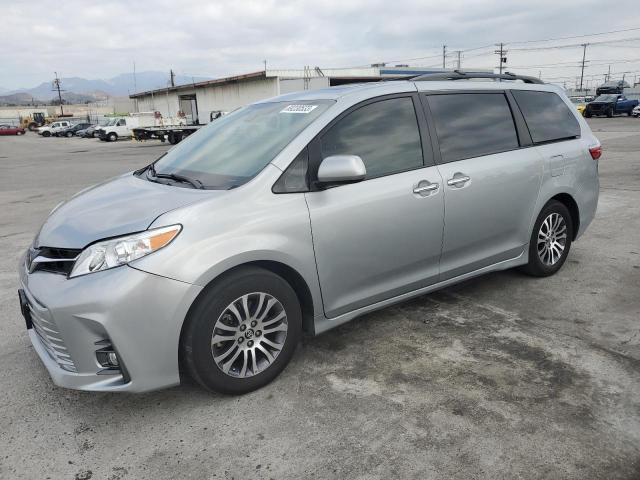 Photo 0 VIN: 5TDYZ3DC9KS999085 - TOYOTA SIENNA XLE 