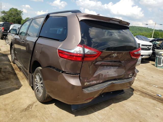 Photo 2 VIN: 5TDYZ3DC9LS029917 - TOYOTA SIENNA XLE 