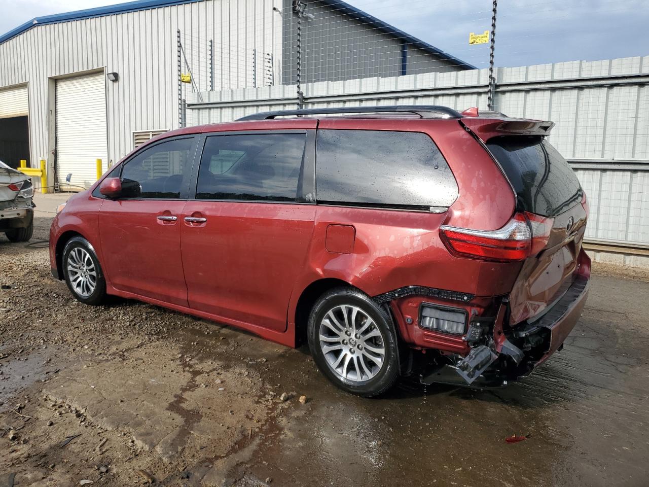 Photo 1 VIN: 5TDYZ3DC9LS068538 - TOYOTA SIENNA 