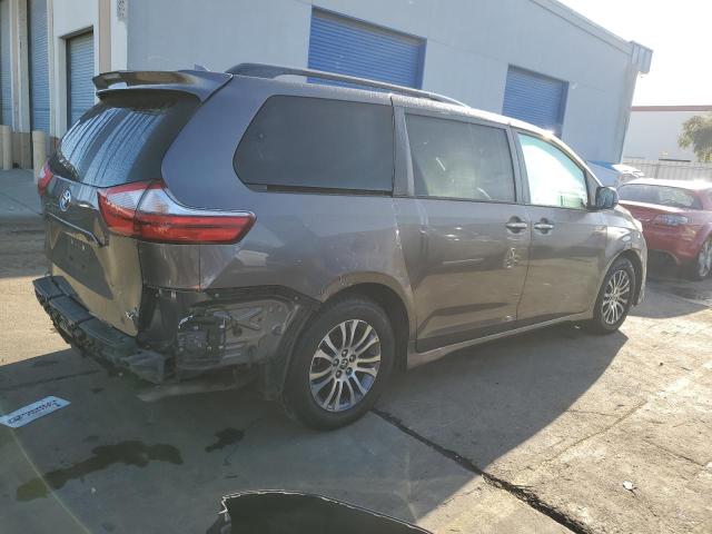 Photo 2 VIN: 5TDYZ3DC9LS086005 - TOYOTA SIENNA XLE 