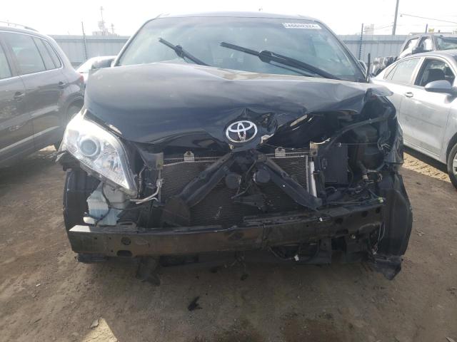 Photo 4 VIN: 5TDYZ3DCXHS775641 - TOYOTA SIENNA XLE 