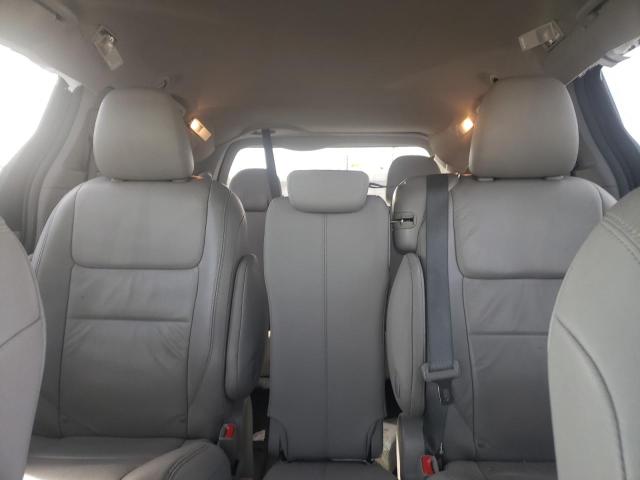 Photo 9 VIN: 5TDYZ3DCXHS775641 - TOYOTA SIENNA XLE 