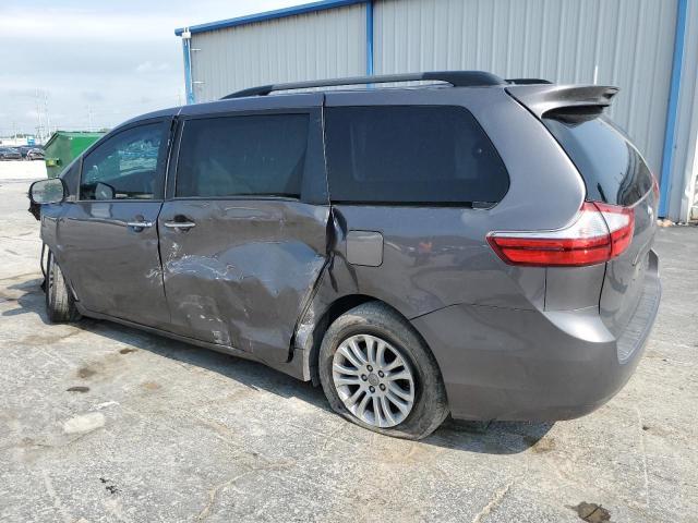 Photo 1 VIN: 5TDYZ3DCXHS785408 - TOYOTA SIENNA XLE 