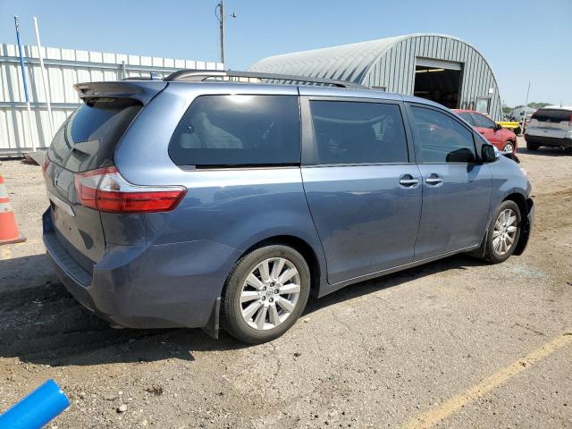 Photo 2 VIN: 5TDYZ3DCXHS798286 - TOYOTA SIENNA XLE 