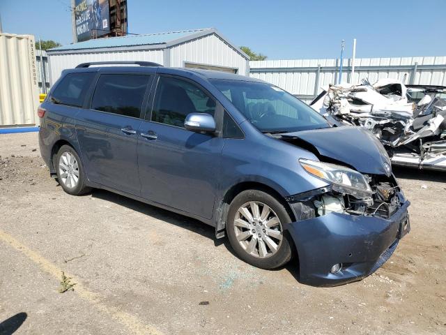 Photo 3 VIN: 5TDYZ3DCXHS798286 - TOYOTA SIENNA XLE 