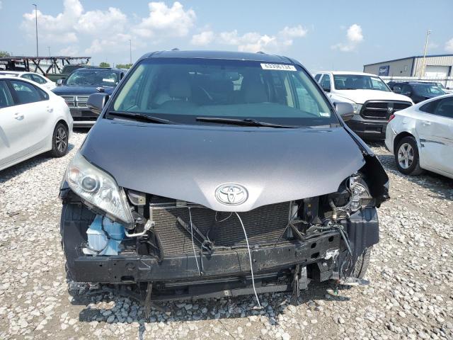 Photo 4 VIN: 5TDYZ3DCXHS819931 - TOYOTA SIENNA XLE 