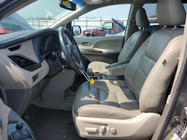 Photo 6 VIN: 5TDYZ3DCXHS819931 - TOYOTA SIENNA XLE 