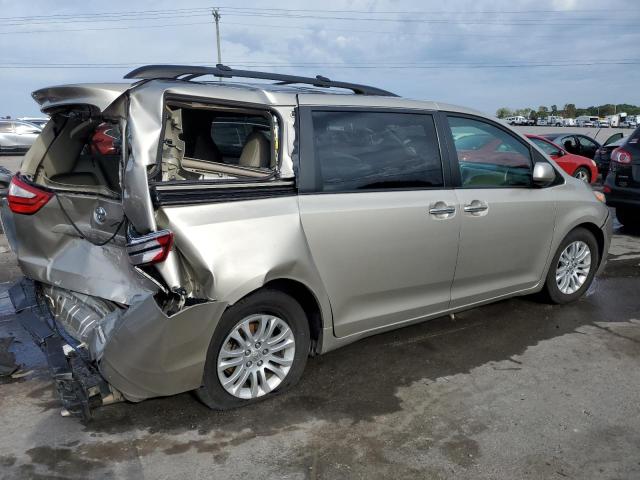 Photo 2 VIN: 5TDYZ3DCXHS839497 - TOYOTA SIENNA XLE 