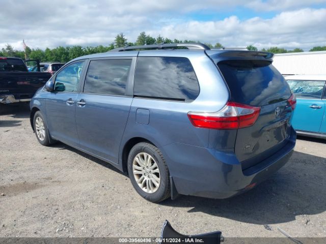 Photo 2 VIN: 5TDYZ3DCXHS862309 - TOYOTA SIENNA 