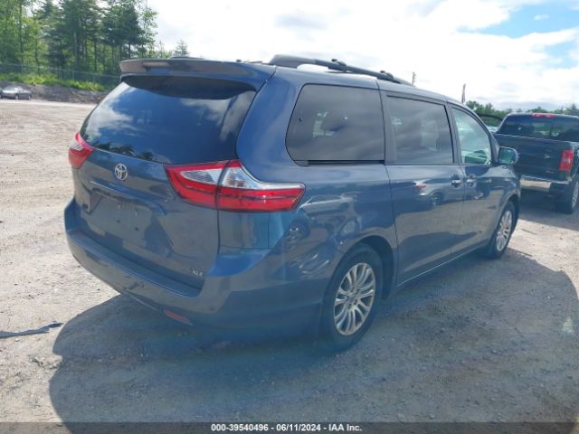 Photo 3 VIN: 5TDYZ3DCXHS862309 - TOYOTA SIENNA 