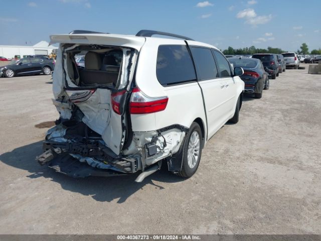 Photo 3 VIN: 5TDYZ3DCXHS883726 - TOYOTA SIENNA 