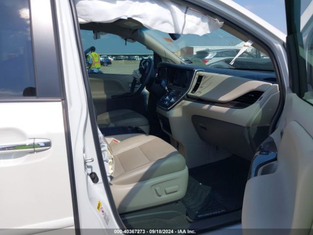 Photo 4 VIN: 5TDYZ3DCXHS883726 - TOYOTA SIENNA 