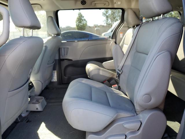 Photo 5 VIN: 5TDYZ3DCXHS889574 - TOYOTA SIENNA XLE 