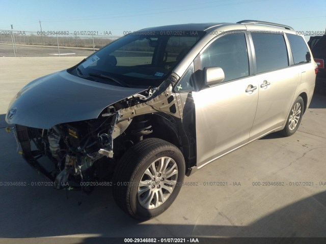 Photo 1 VIN: 5TDYZ3DCXHS892104 - TOYOTA SIENNA 