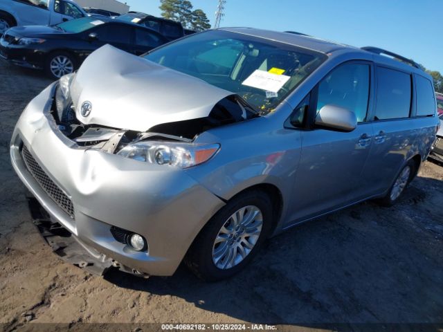 Photo 1 VIN: 5TDYZ3DCXHS895729 - TOYOTA SIENNA 