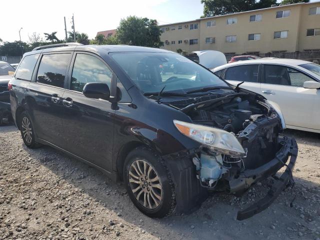 Photo 3 VIN: 5TDYZ3DCXJS926029 - TOYOTA SIENNA XLE 