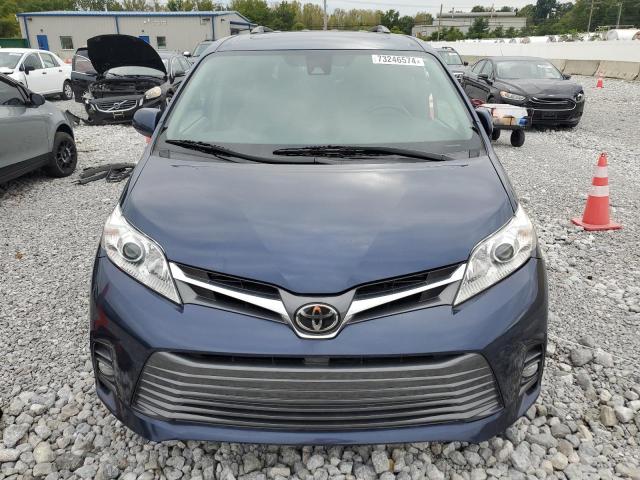 Photo 4 VIN: 5TDYZ3DCXJS927858 - TOYOTA SIENNA XLE 