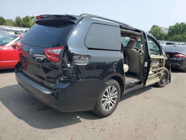 Photo 2 VIN: 5TDYZ3DCXJS929982 - TOYOTA SIENNA XLE 