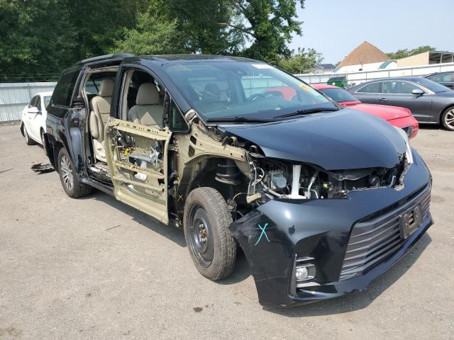 Photo 3 VIN: 5TDYZ3DCXJS929982 - TOYOTA SIENNA XLE 