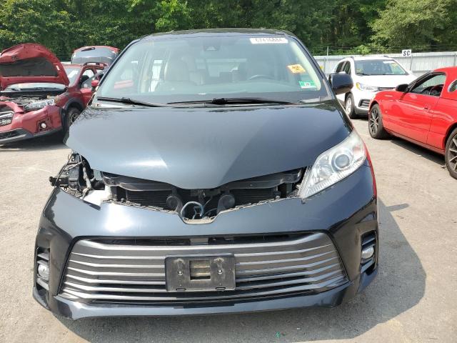 Photo 4 VIN: 5TDYZ3DCXJS929982 - TOYOTA SIENNA XLE 