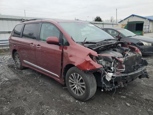 Photo 3 VIN: 5TDYZ3DCXJS930839 - TOYOTA SIENNA XLE 