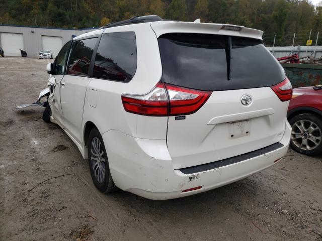 Photo 2 VIN: 5TDYZ3DCXJS936575 - TOYOTA SIENNA XLE 