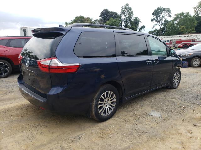 Photo 3 VIN: 5TDYZ3DCXJS956941 - TOYOTA SIENNA XLE 