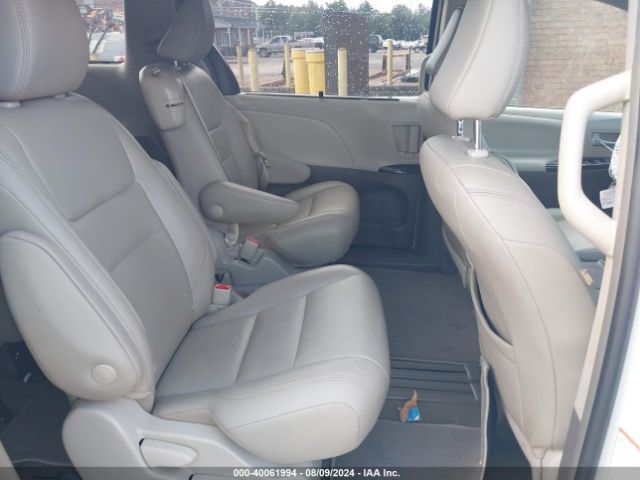 Photo 7 VIN: 5TDYZ3DCXJS960827 - TOYOTA SIENNA 