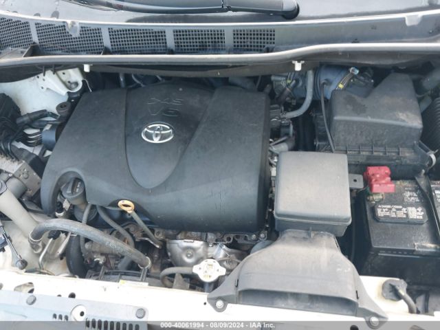 Photo 9 VIN: 5TDYZ3DCXJS960827 - TOYOTA SIENNA 