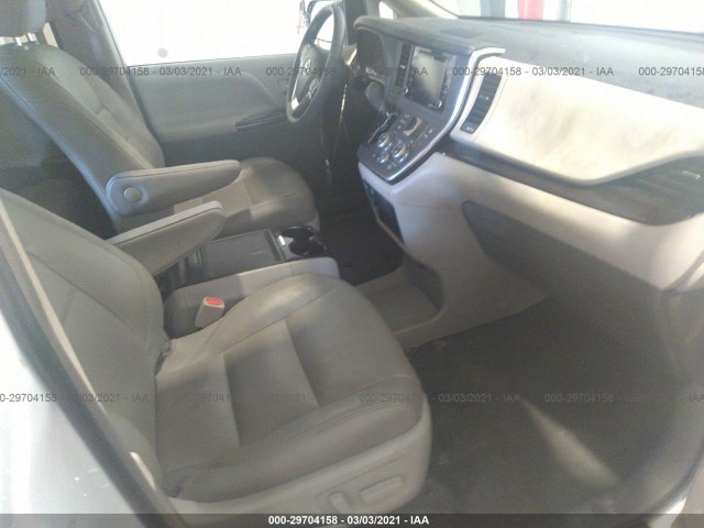 Photo 4 VIN: 5TDYZ3DCXKS001512 - TOYOTA SIENNA 