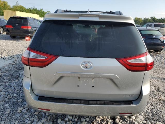 Photo 5 VIN: 5TDYZ3DCXKS011215 - TOYOTA SIENNA XLE 