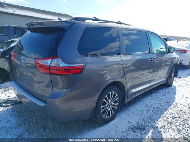 Photo 3 VIN: 5TDYZ3DCXKS020304 - TOYOTA SIENNA 