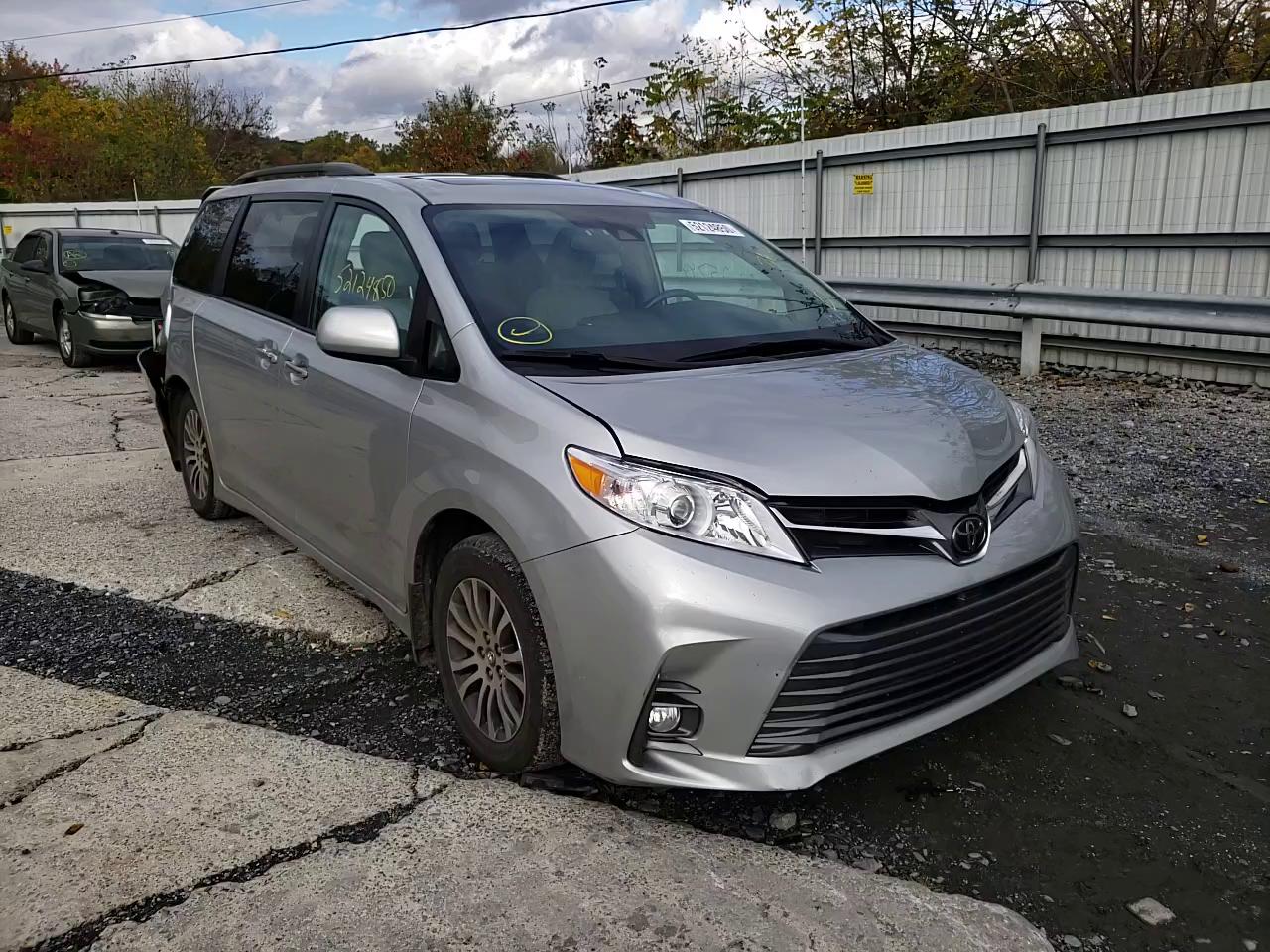 Photo 10 VIN: 5TDYZ3DCXKS967875 - TOYOTA SIENNA XLE 